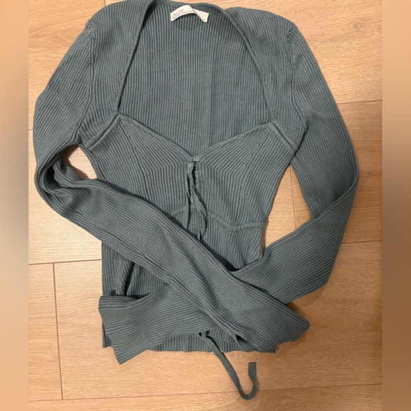 Oak and Fort Ribbed Tie-Front Long Sleeve Top - Teal (S) - Picture 5 of 7